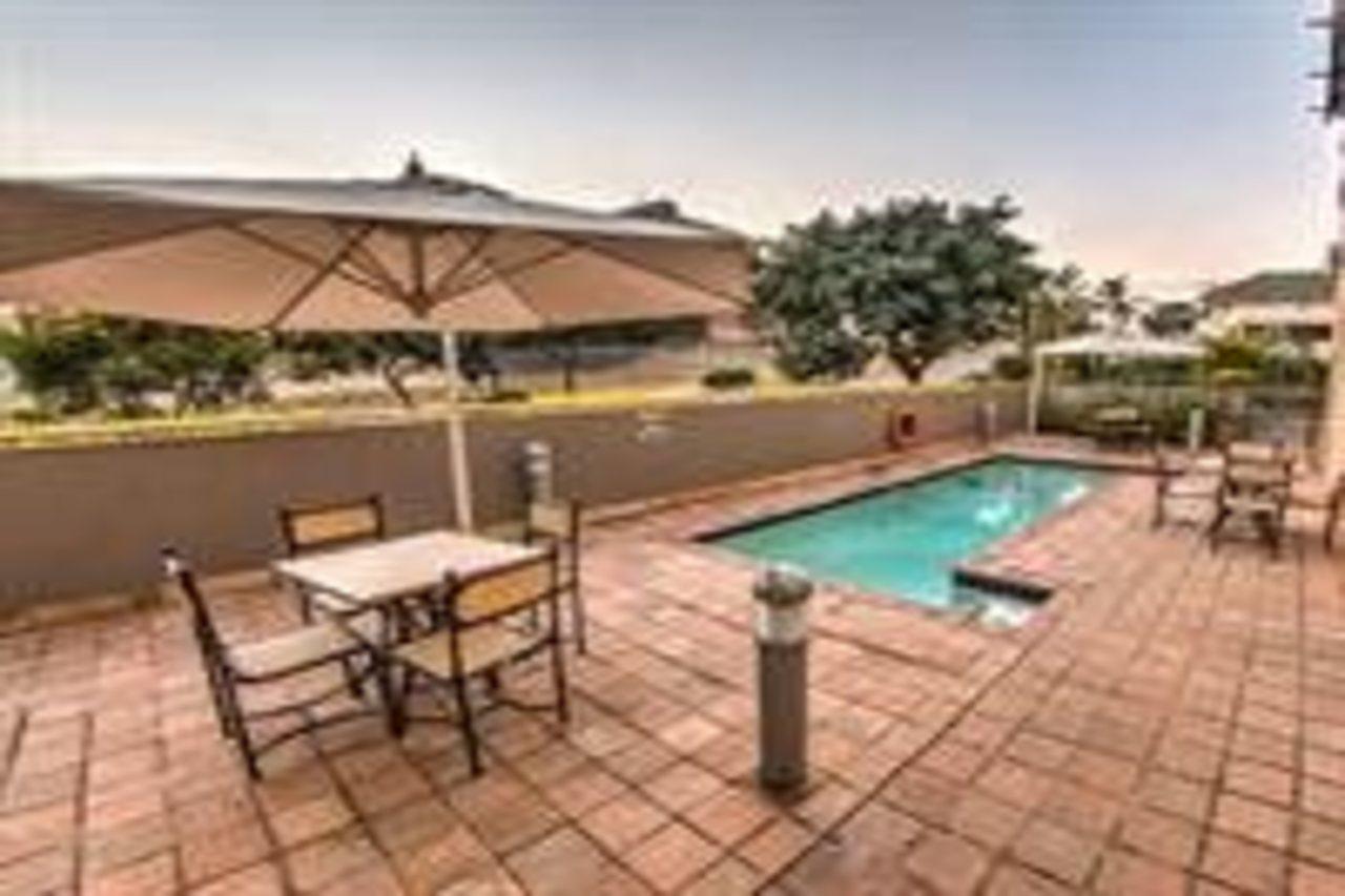 Road Lodge Umhlanga Ridge Дурбан Экстерьер фото