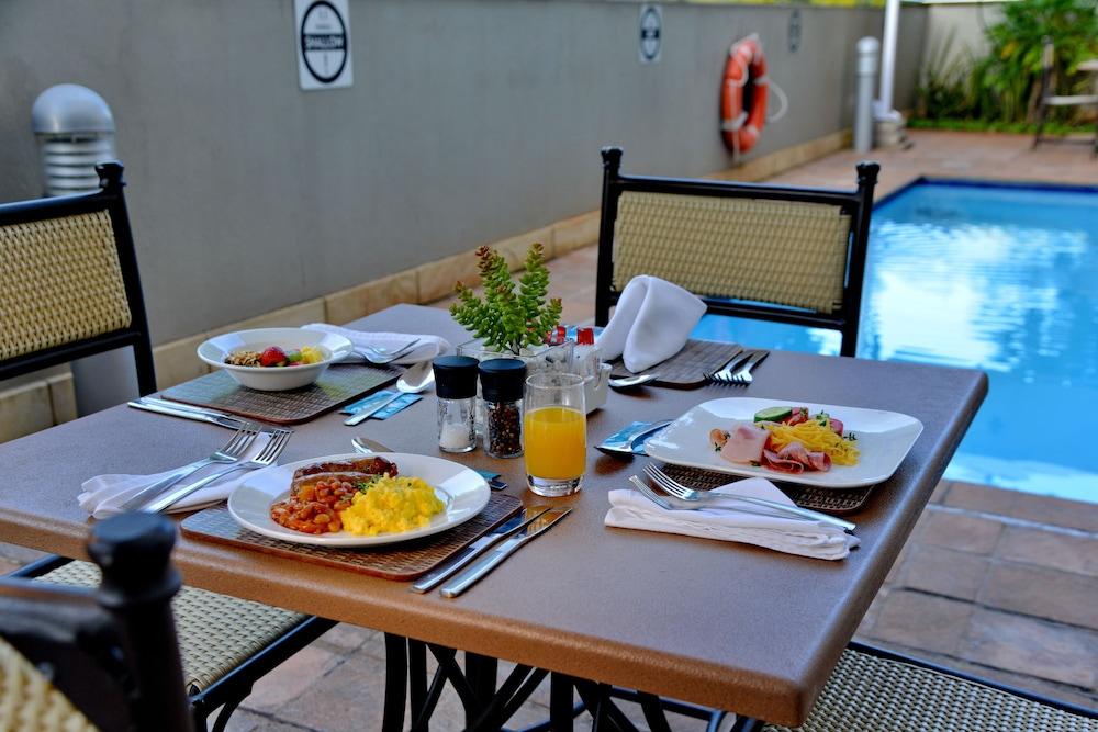 Road Lodge Umhlanga Ridge Дурбан Экстерьер фото
